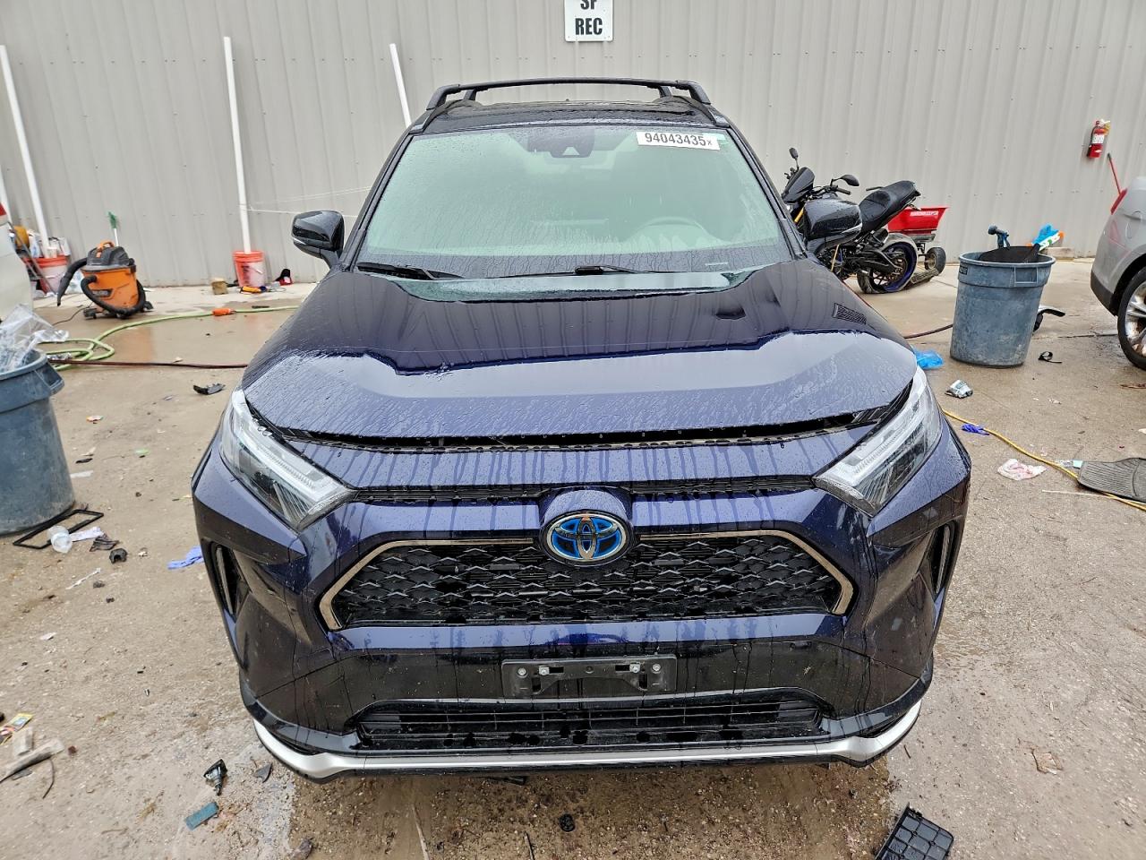 2022 TOYOTA RAV4 PRIME XSE photo 5