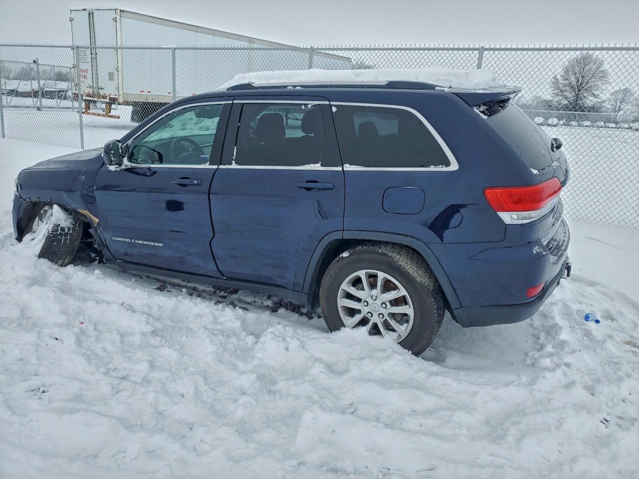 2015 JEEP GRAND CHEROKEE LAREDO photo 3