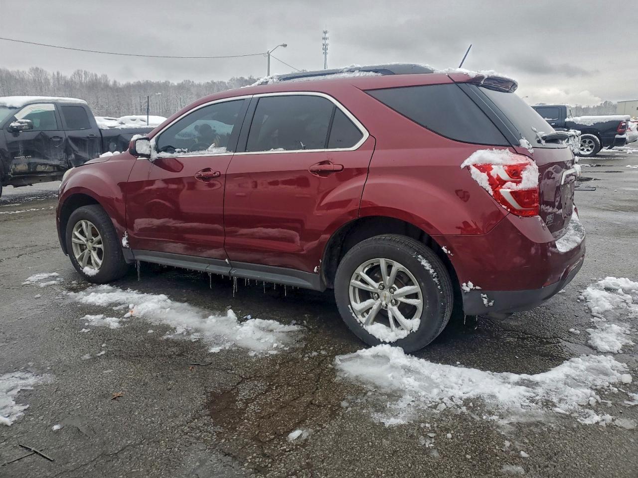 2016 CHEVROLET EQUINOX LT photo 2
