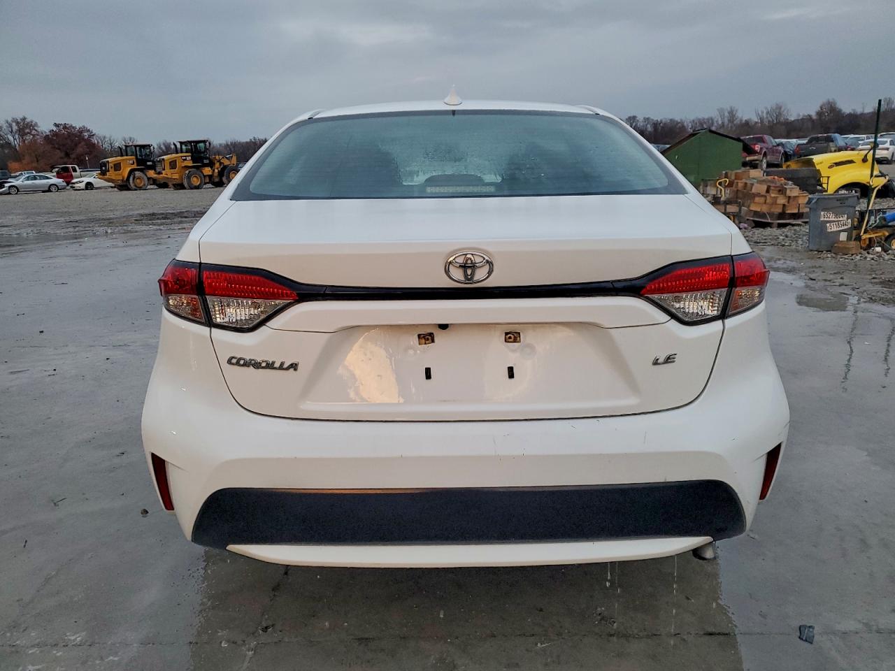 2021 TOYOTA COROLLA LE photo 11
