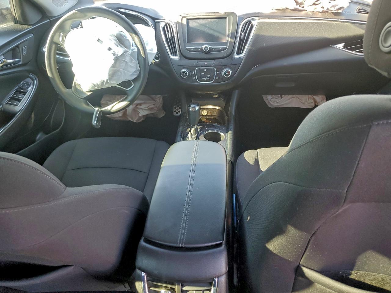 2017 CHEVROLET MALIBU LT photo 22