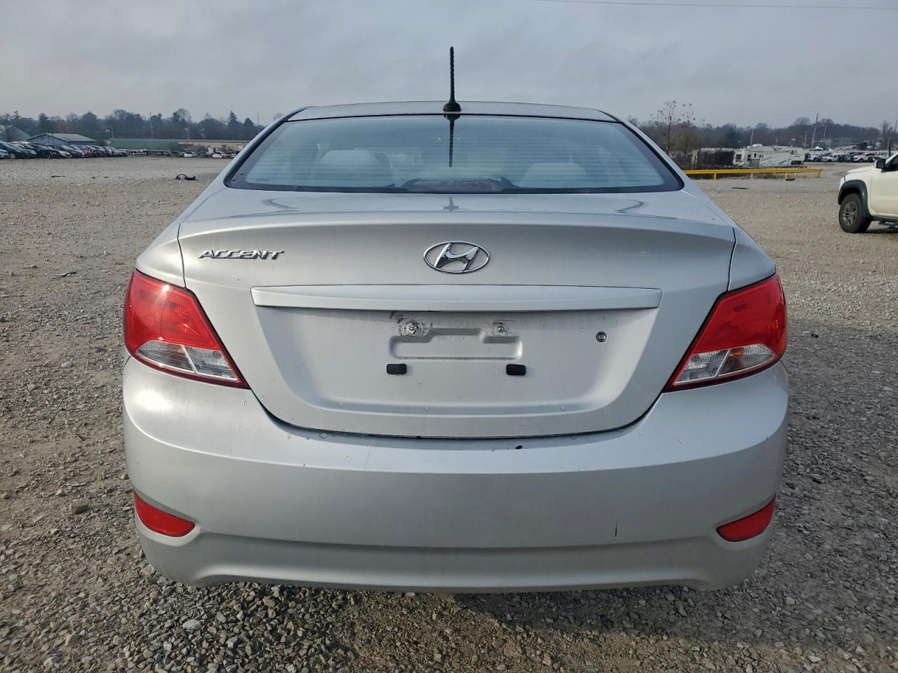 2016 HYUNDAI ACCENT SE photo 6