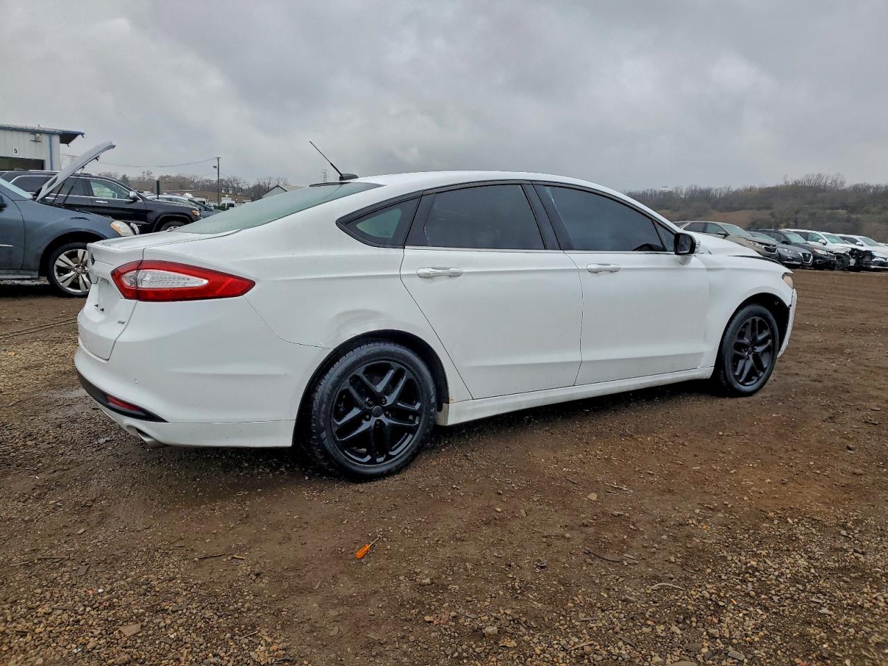 2013 FORD FUSION SE photo 5