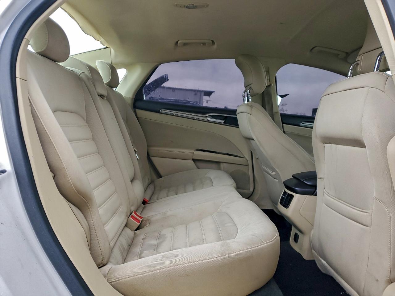 2013 FORD FUSION SE photo 19