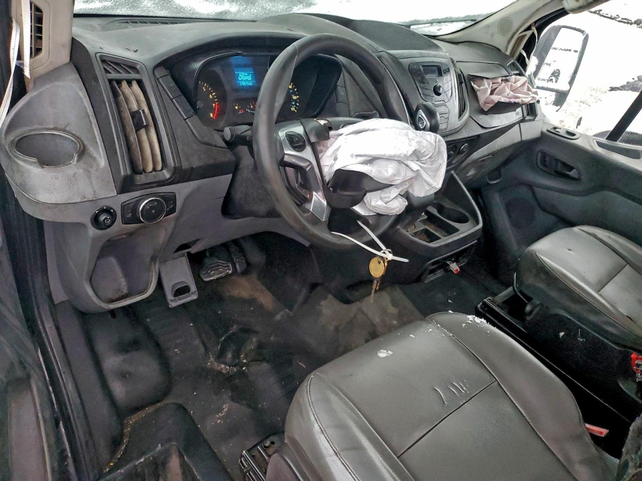 2018 FORD TRANSIT CAB & CHASSI photo 8