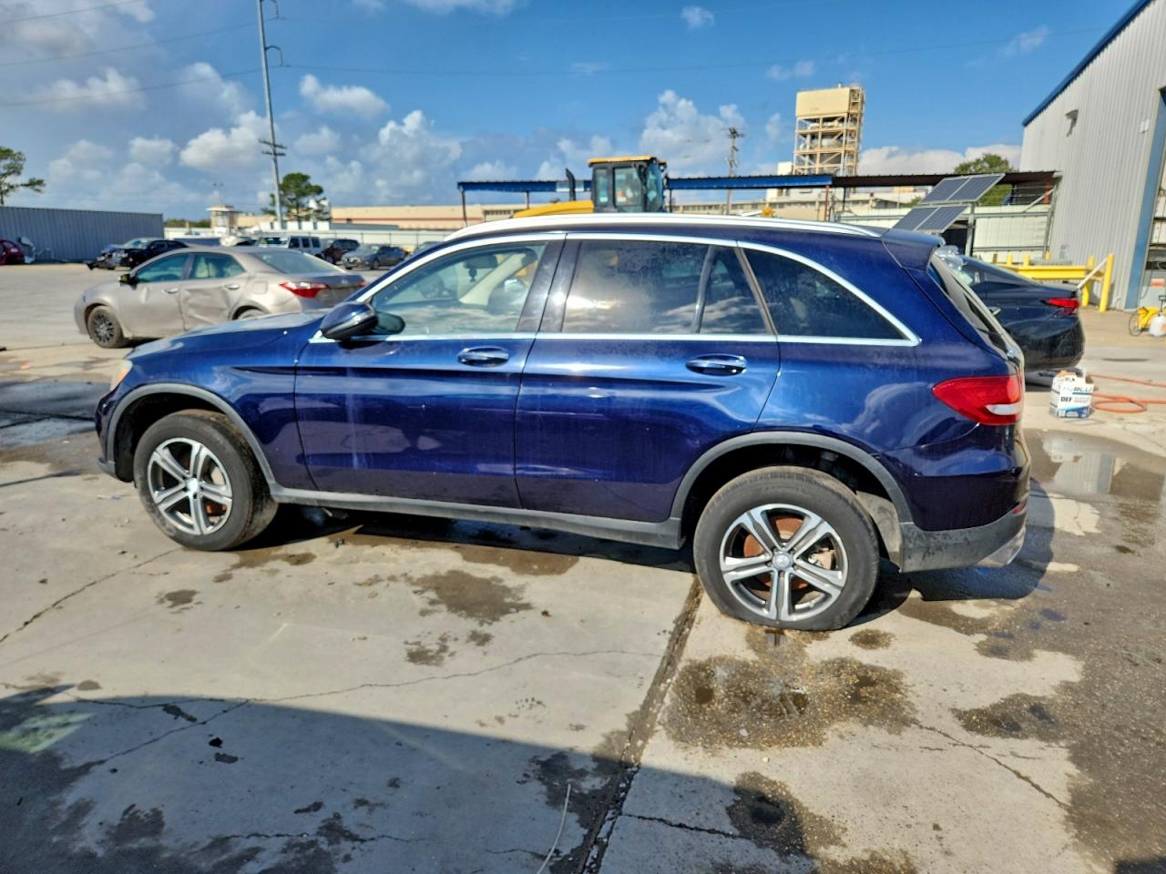 2016 MERCEDES-BENZ GLC photo 2