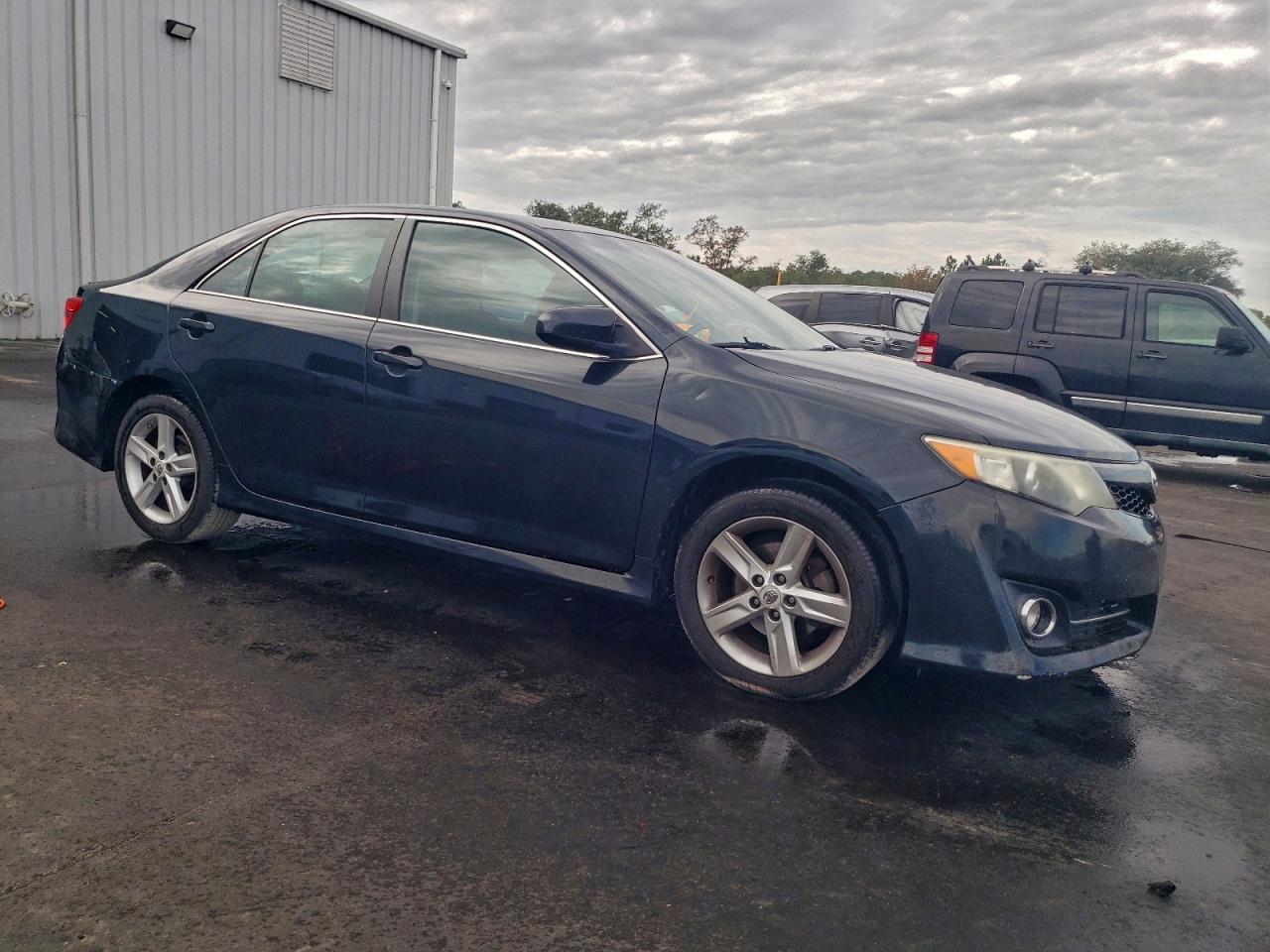 2012 TOYOTA CAMRY photo 7