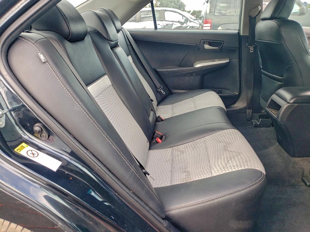 2012 TOYOTA CAMRY photo 19