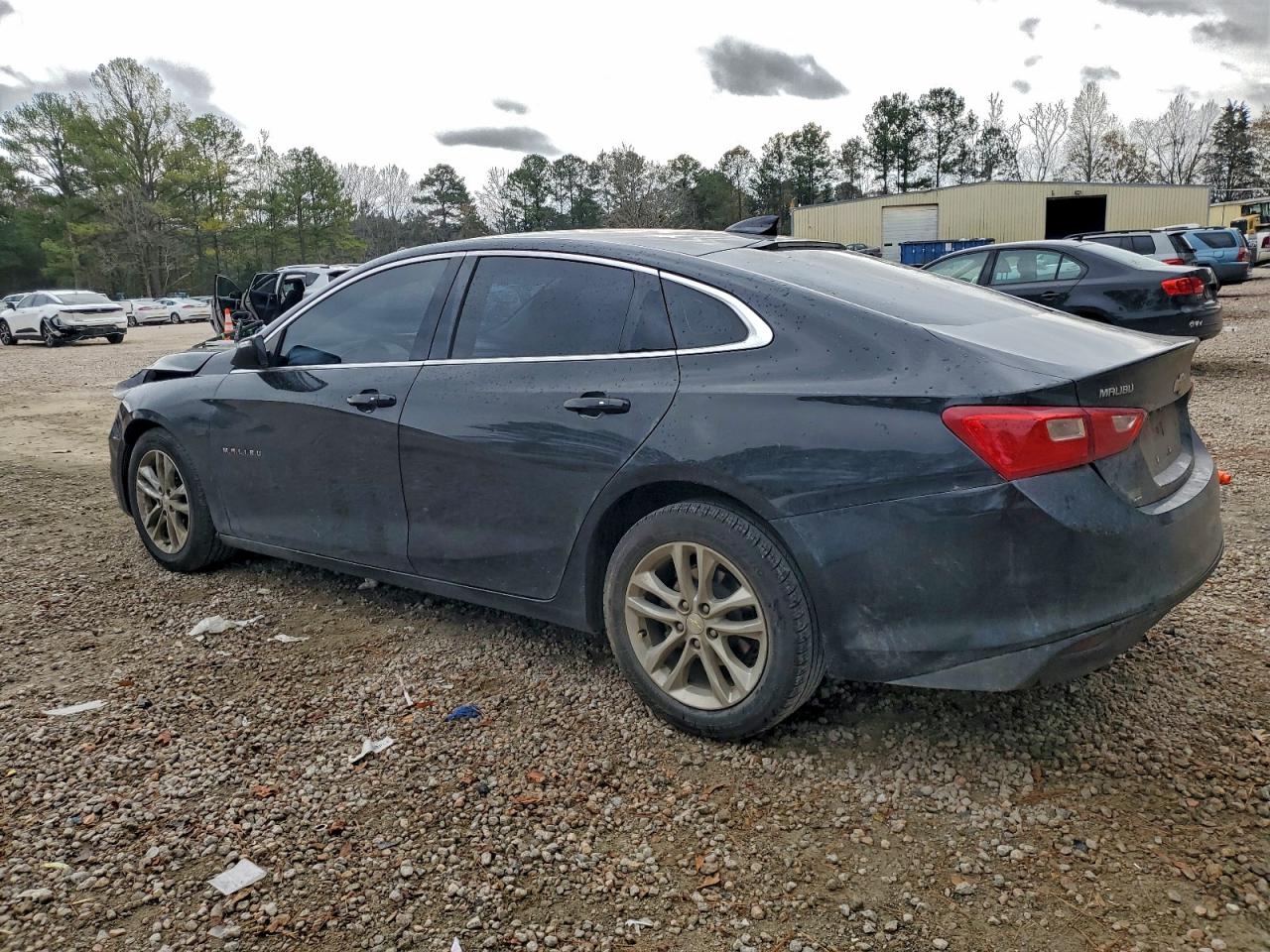2018 CHEVROLET MALIBU LT photo 3