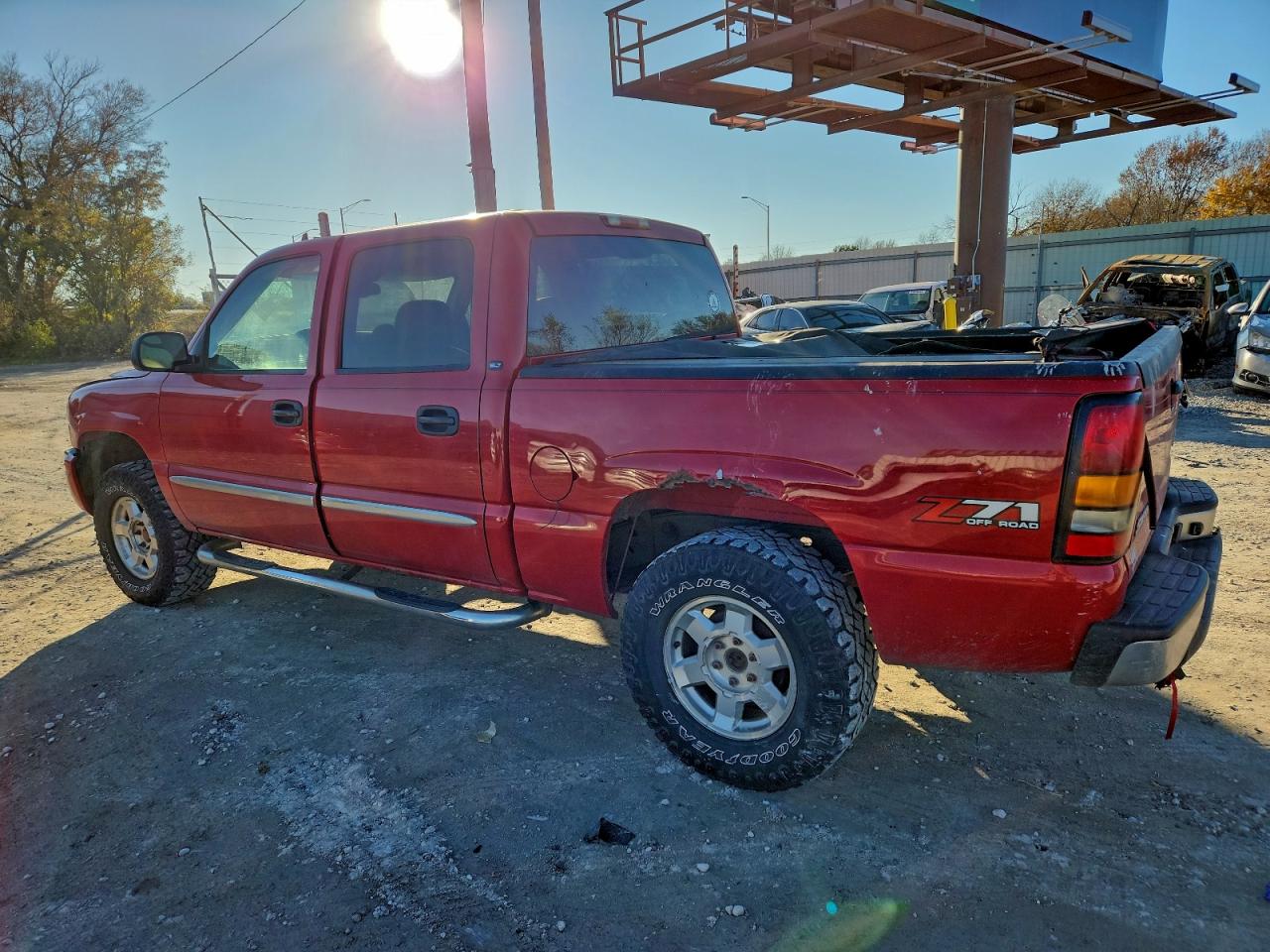 2006 GMC NEW SIERRA K1500 photo 3