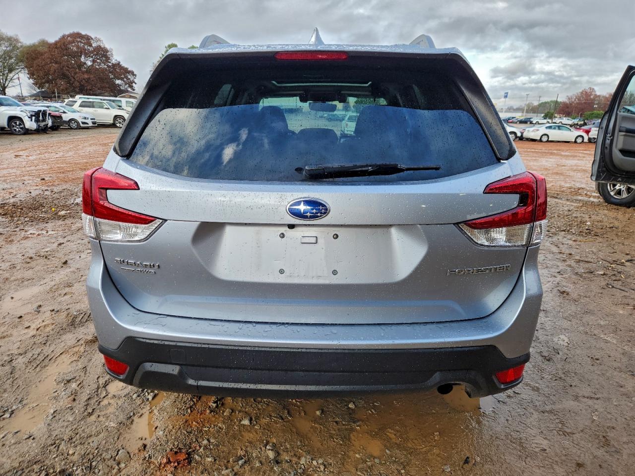 2021 SUBARU FORESTER PREMIUM photo 16