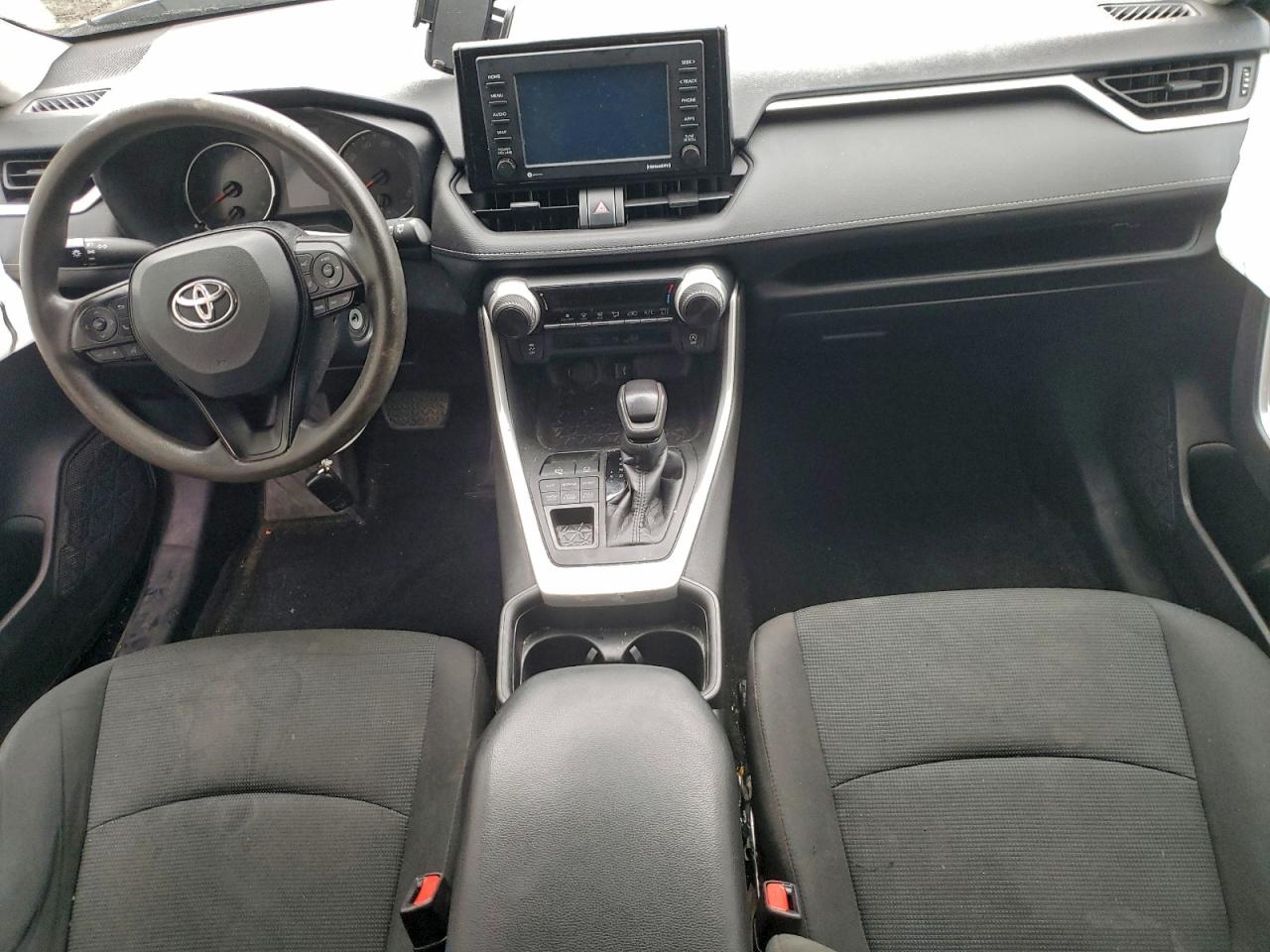 2021 TOYOTA RAV4 LE photo 15
