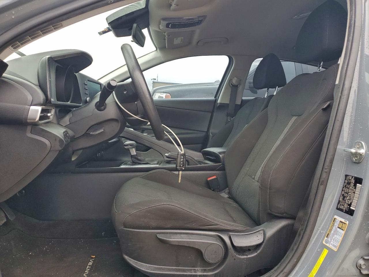 2022 HYUNDAI ELANTRA photo 13