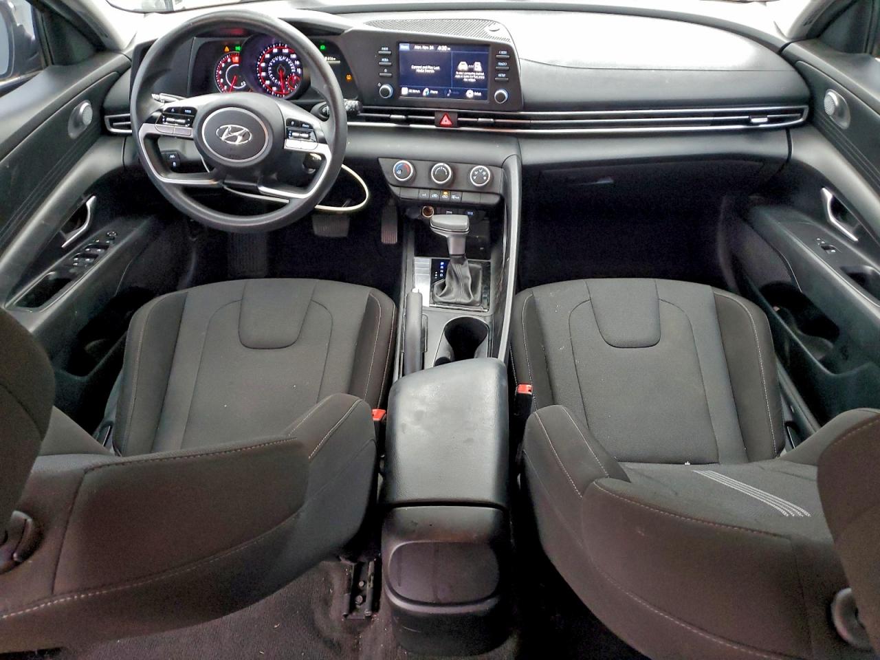 2022 HYUNDAI ELANTRA photo 15