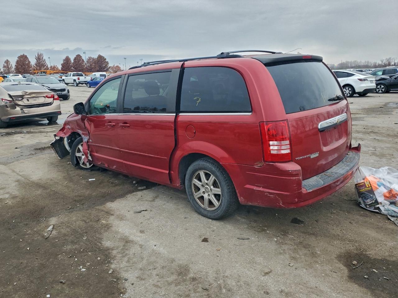 2008 CHRYSLER TOWN & COUNTRY TOURING photo 3