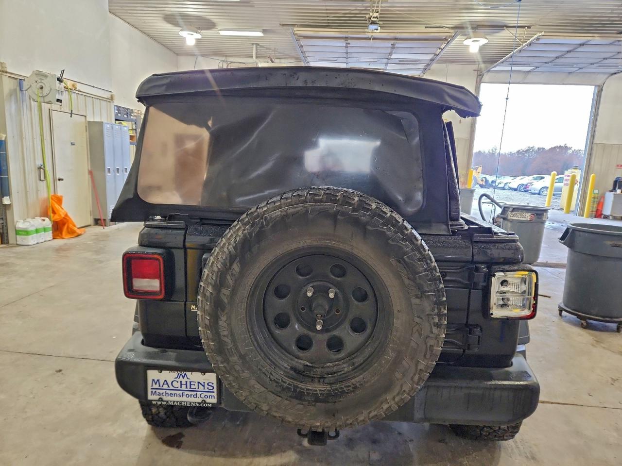 2018 JEEP WRANGLER UNLIMITED SPORT photo 6