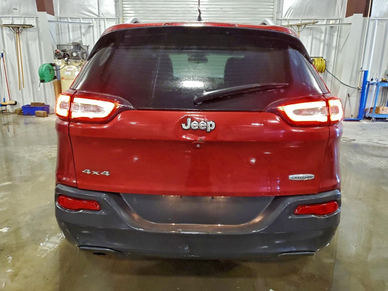 2015 JEEP CHEROKEE LATITUDE photo 11