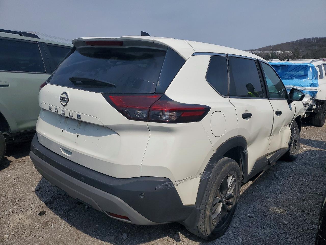 2023 NISSAN ROGUE S photo 3