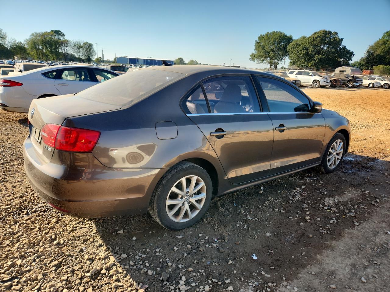 2013 VOLKSWAGEN JETTA SE photo 3