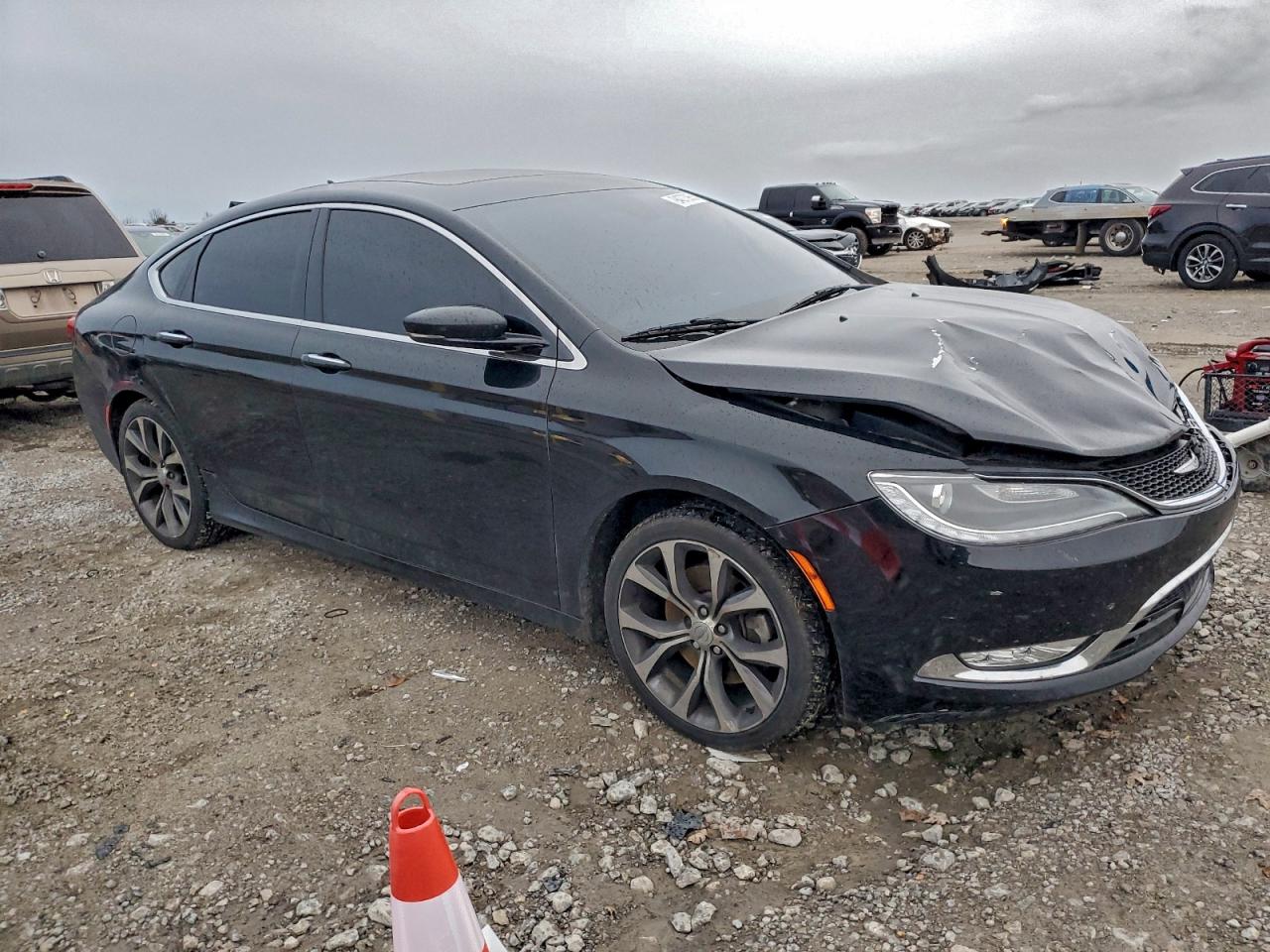 2015 CHRYSLER 200 C photo 4