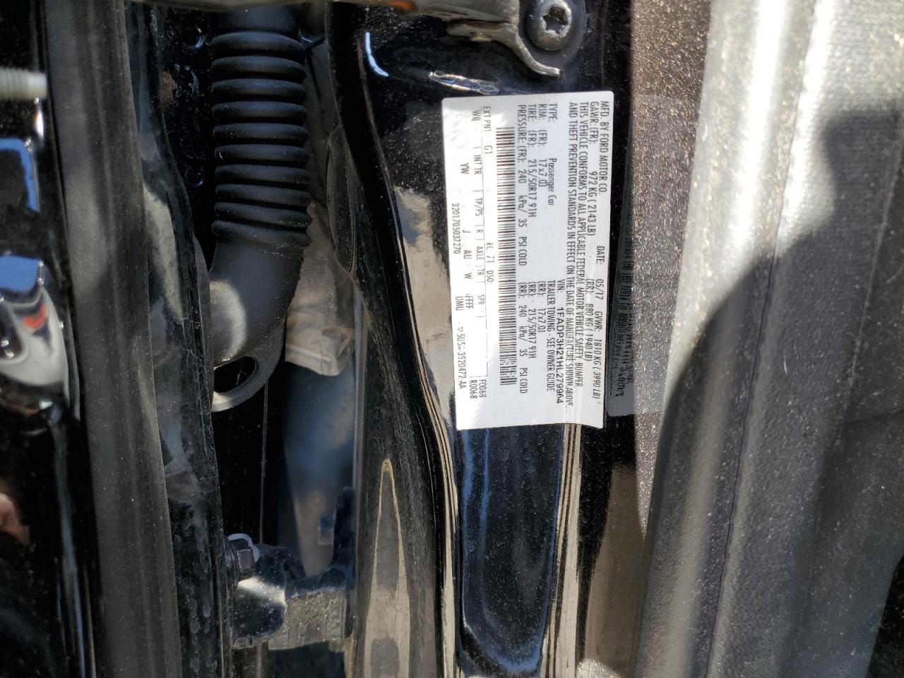2017 FORD FOCUS SEL photo 23
