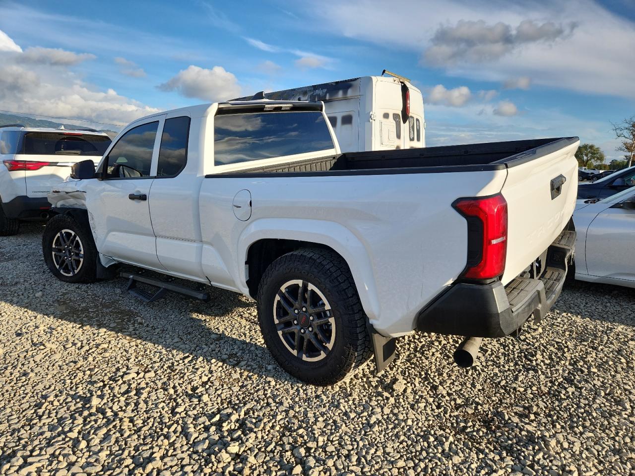 2024 TOYOTA TACOMA XTRACAB photo 4