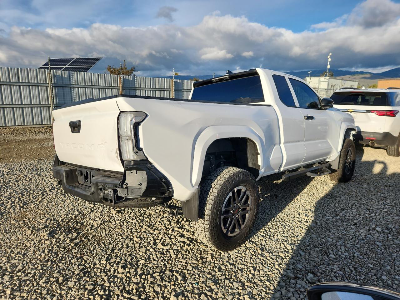 2024 TOYOTA TACOMA XTRACAB photo 7
