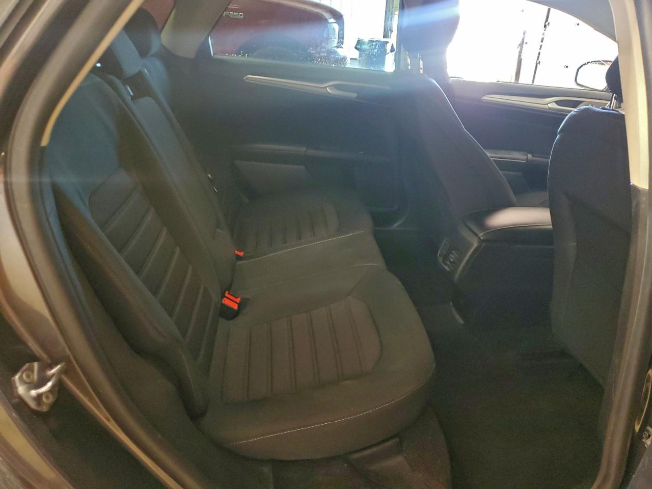 2020 FORD FUSION SE photo 19