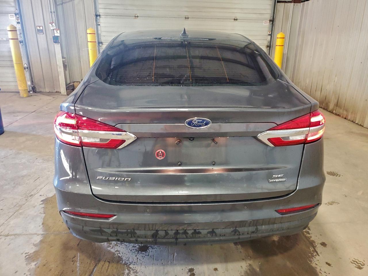 2020 FORD FUSION SE photo 11