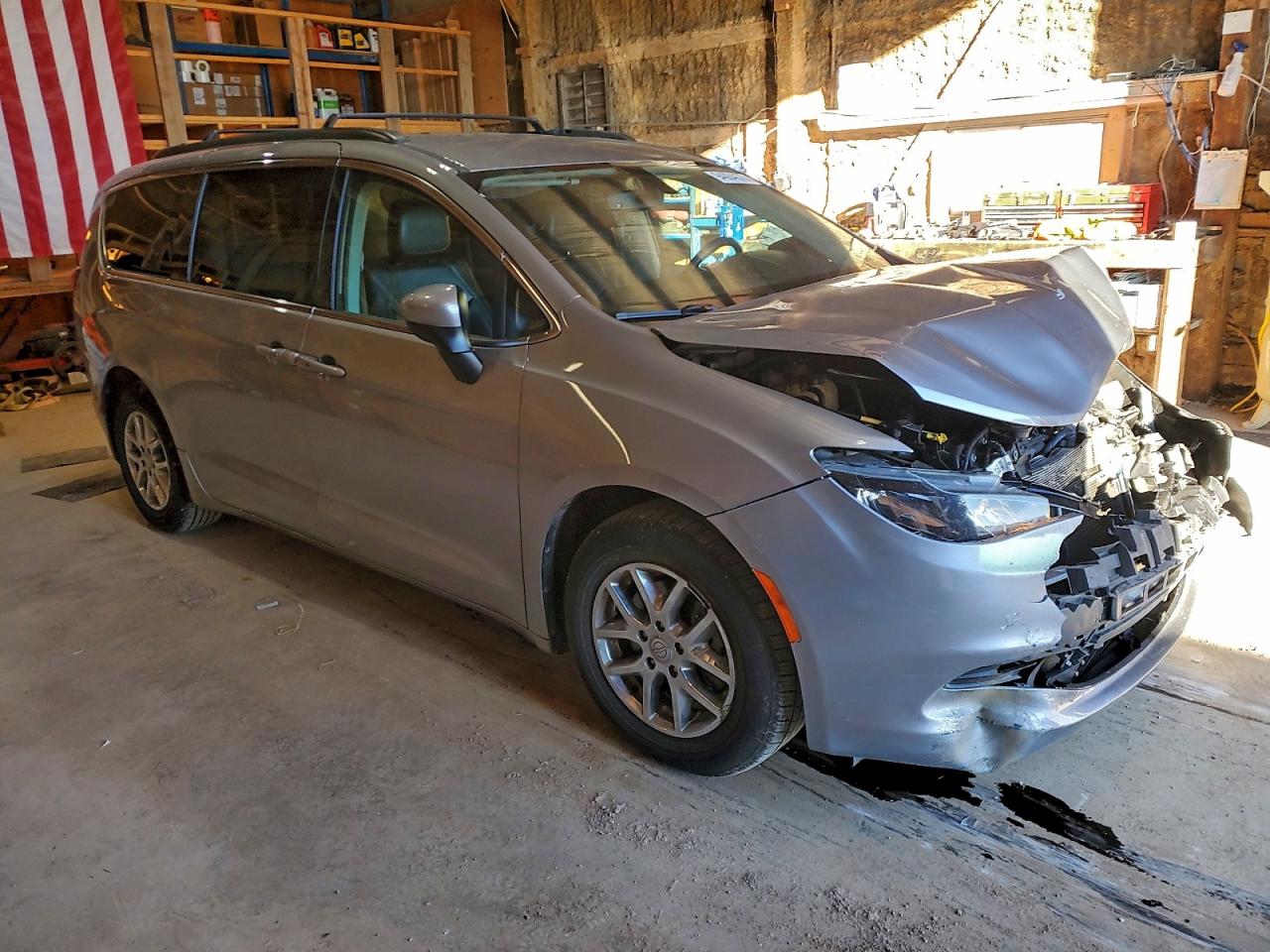 2020 CHRYSLER VOYAGER LXI photo 10