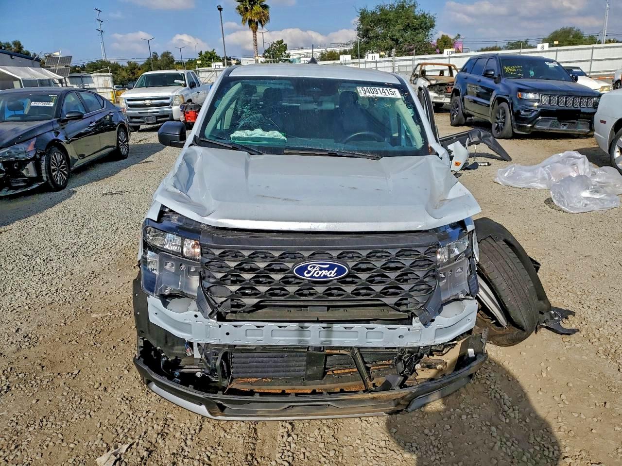2025 FORD MAVERICK XLT photo 13
