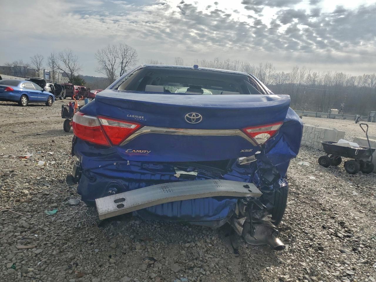 2015 TOYOTA CAMRY XSE photo 6