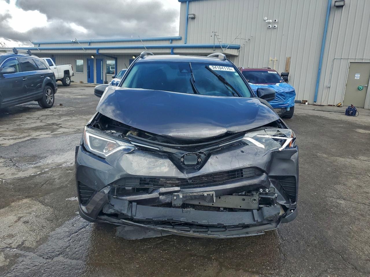 2017 TOYOTA RAV4 LE photo 5