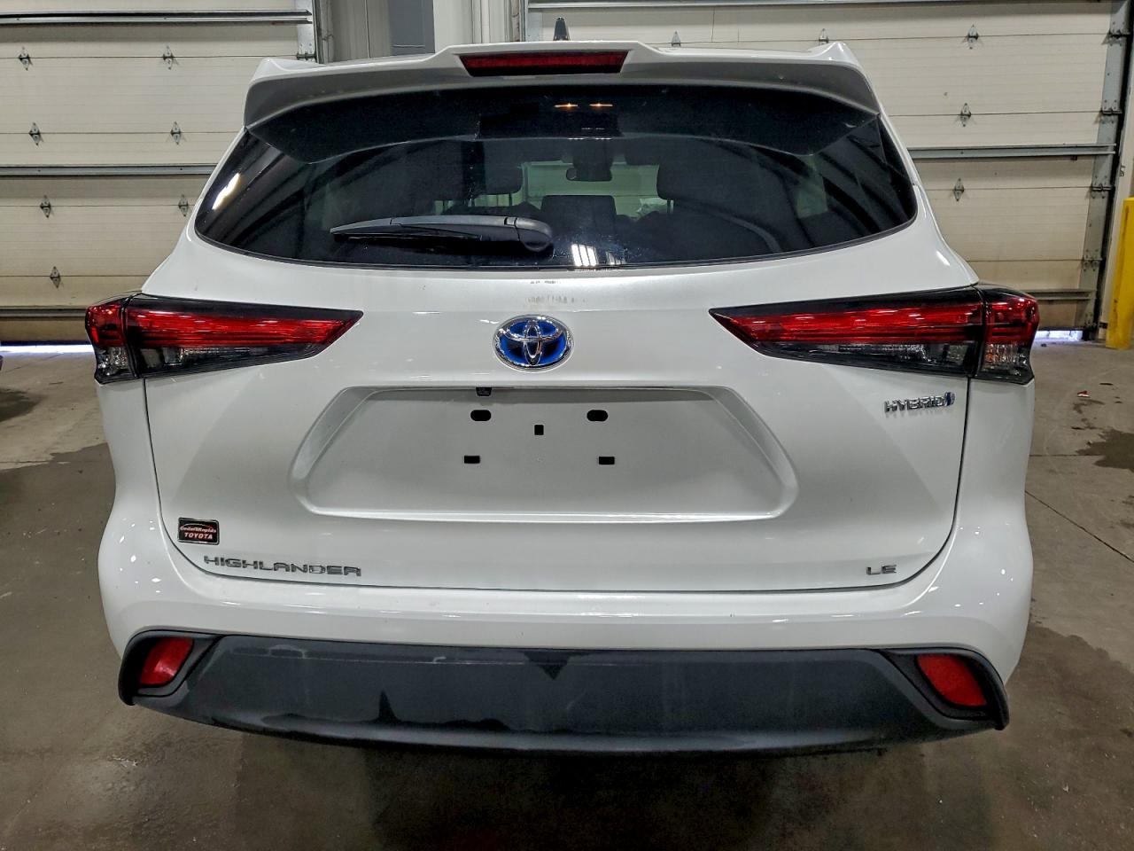 2023 TOYOTA HIGHLANDER HYBRID LE photo 11