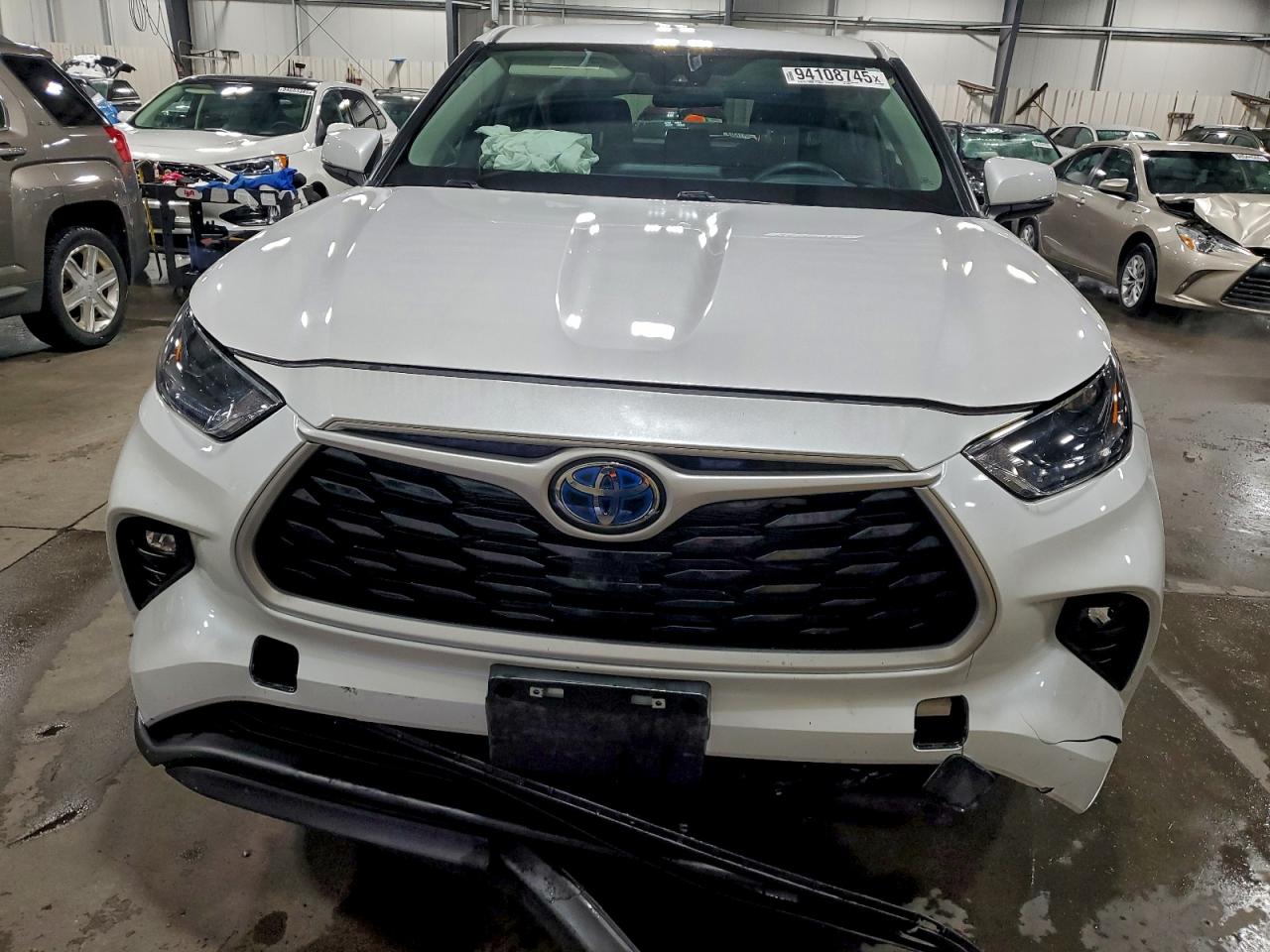2023 TOYOTA HIGHLANDER HYBRID LE photo 9