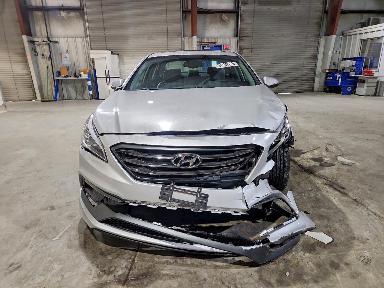 2016 HYUNDAI SONATA SPORT photo 9