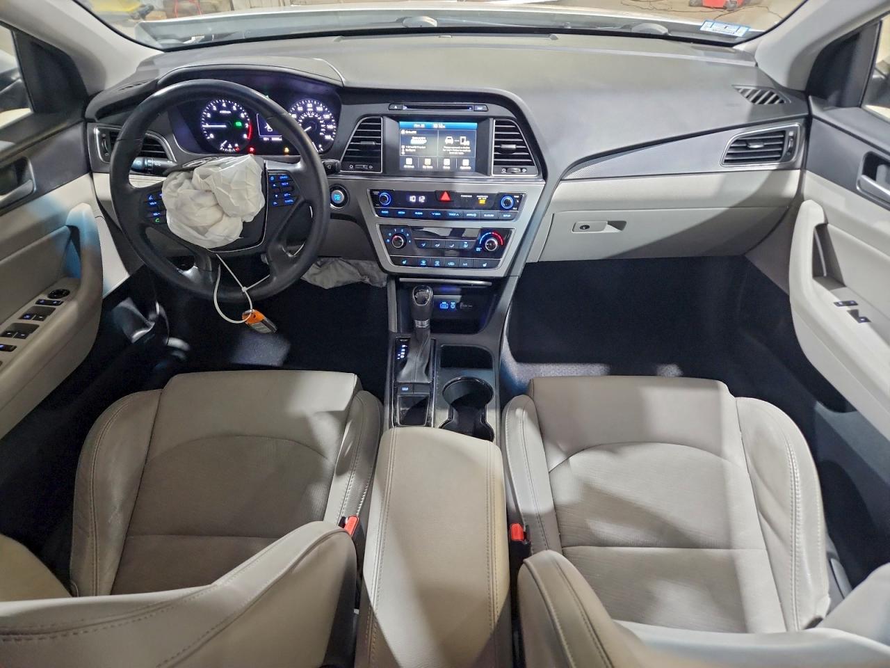 2016 HYUNDAI SONATA SPORT photo 15