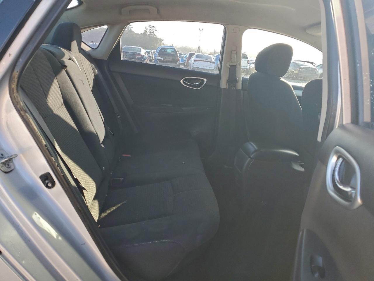 2015 NISSAN SENTRA S photo 10