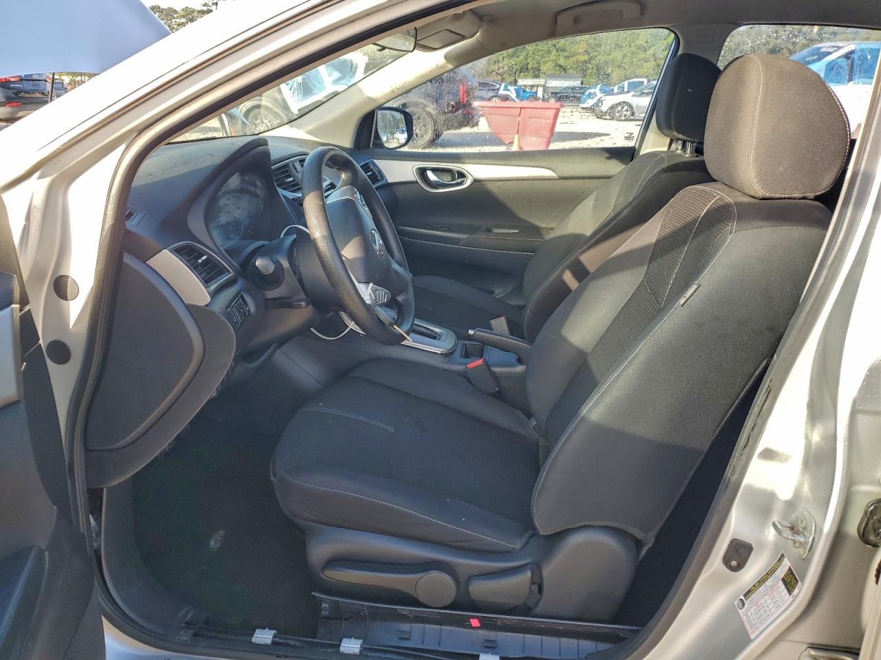2015 NISSAN SENTRA S photo 7