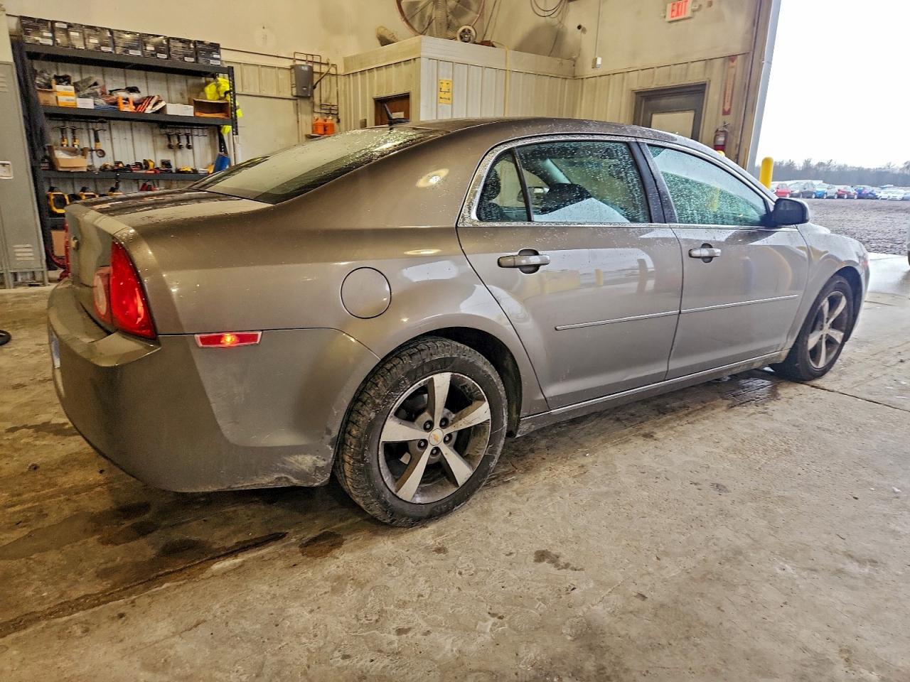 2011 CHEVROLET MALIBU 1LT photo 3