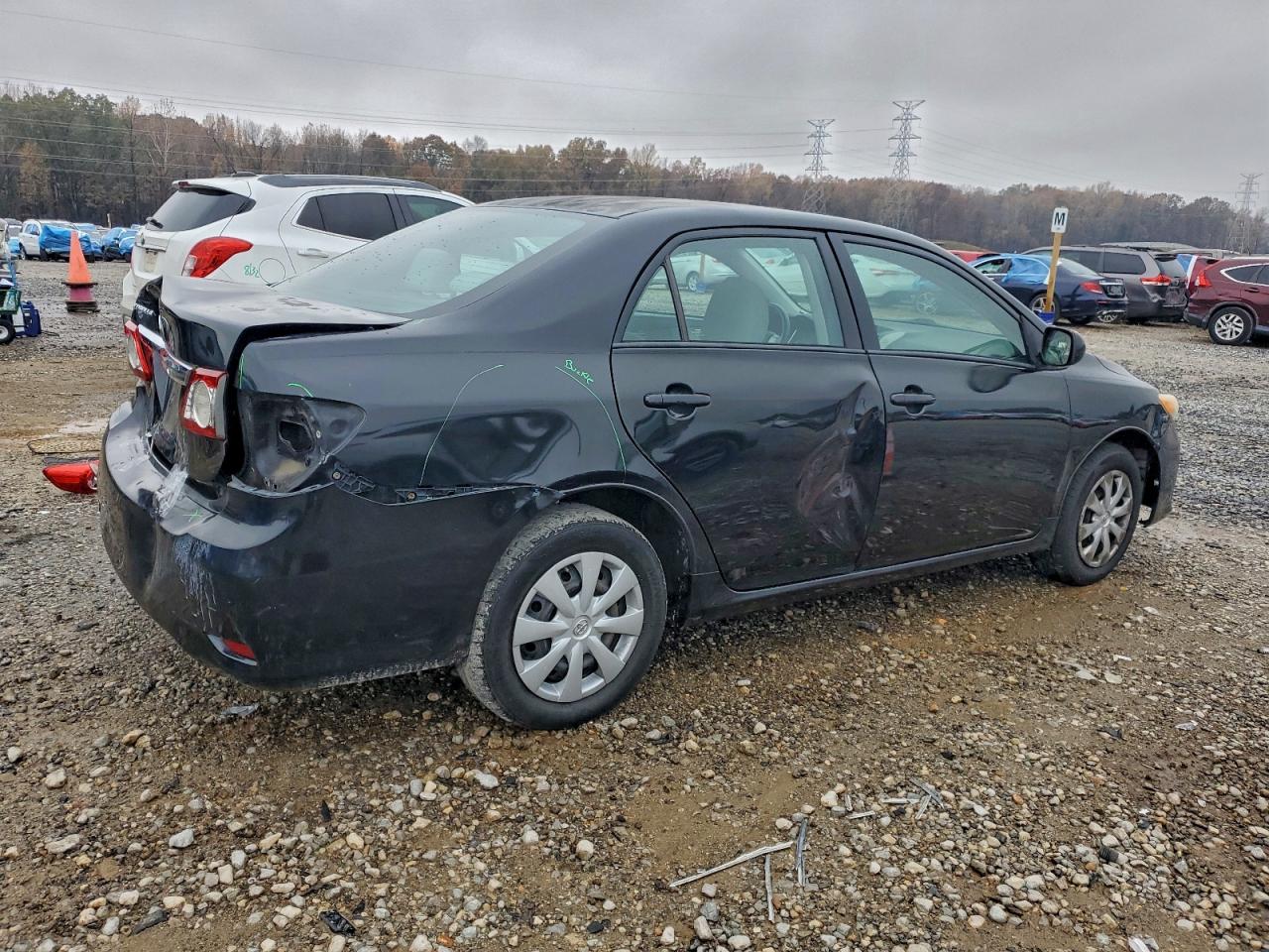 2013 TOYOTA COROLLA BASE photo 5