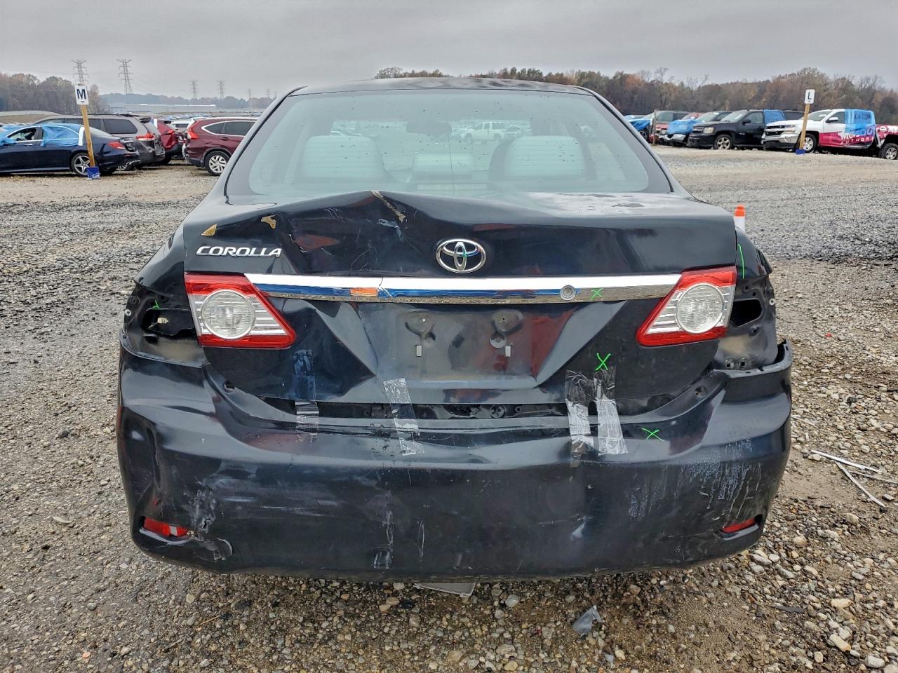 2013 TOYOTA COROLLA BASE photo 11