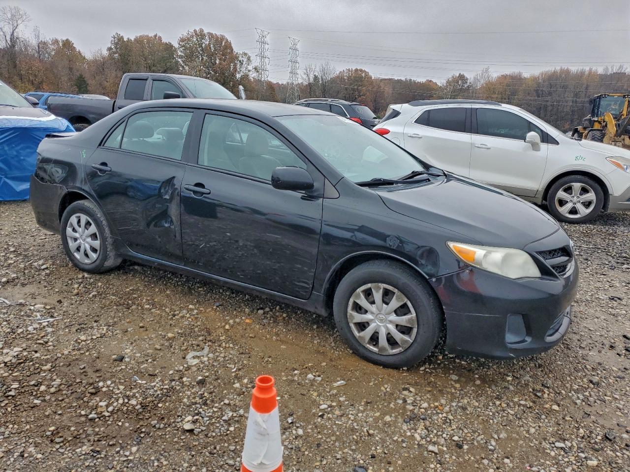 2013 TOYOTA COROLLA BASE photo 7