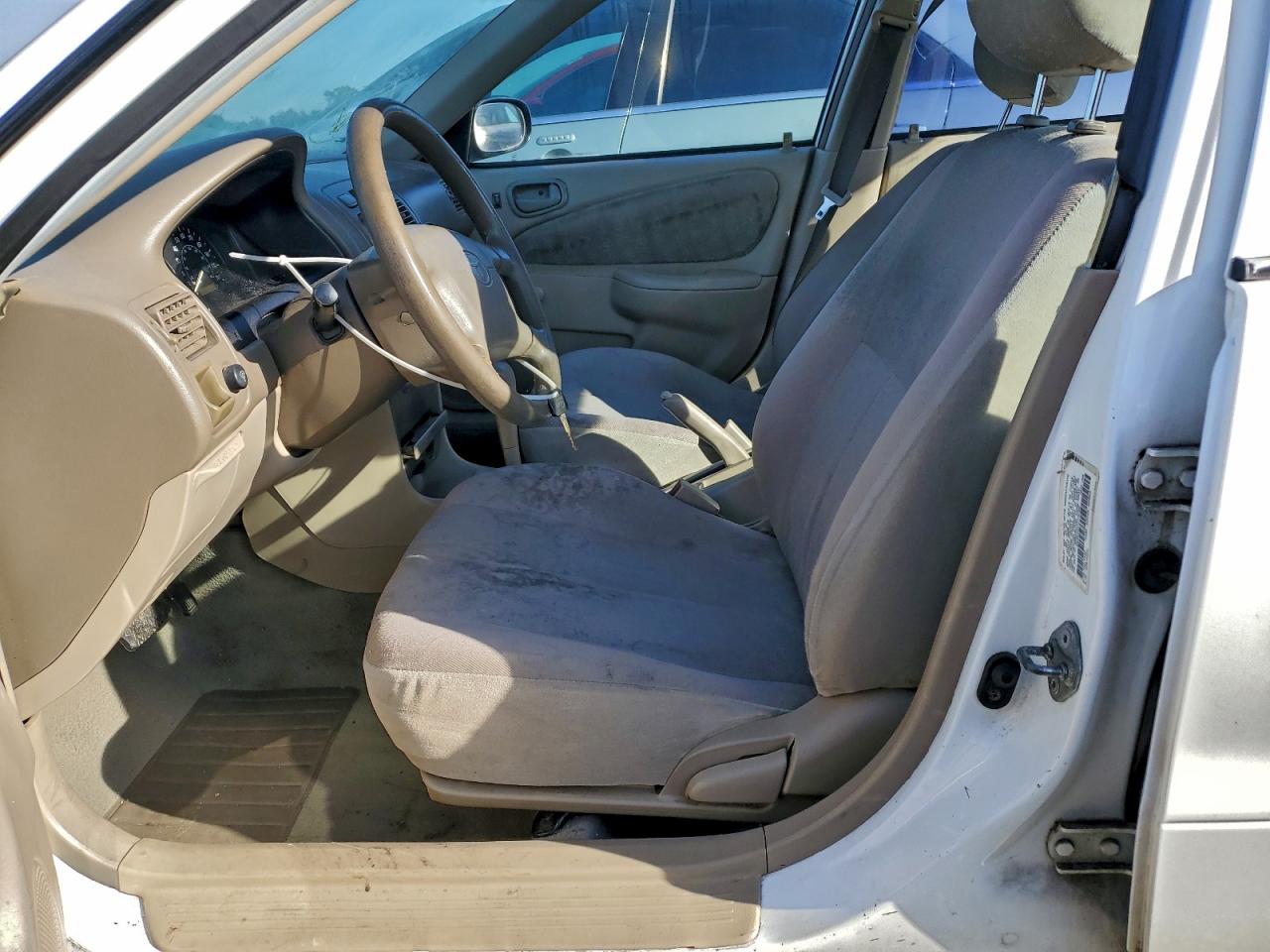 2000 TOYOTA COROLLA VE photo 13