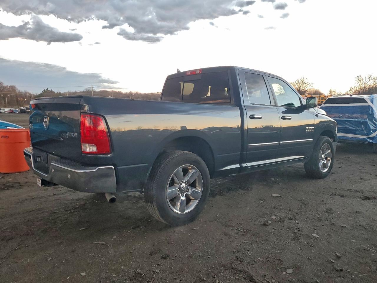 2015 RAM 1500 SLT photo 5