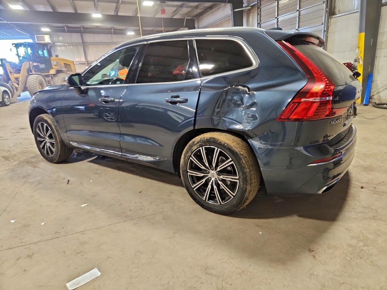 2021 VOLVO XC60 T5 INSCRIPTION photo 3