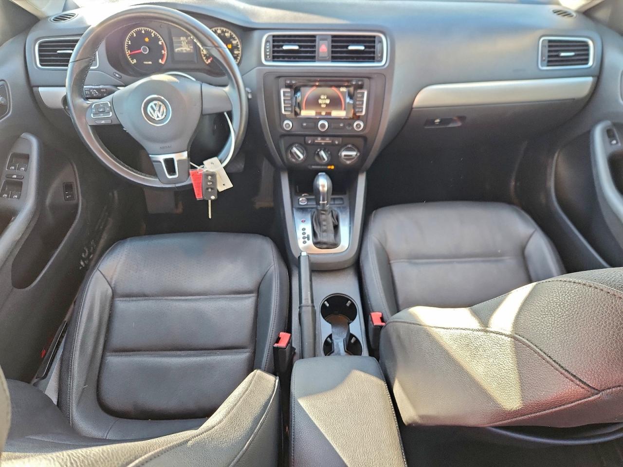 2011 VOLKSWAGEN JETTA SEL photo 15