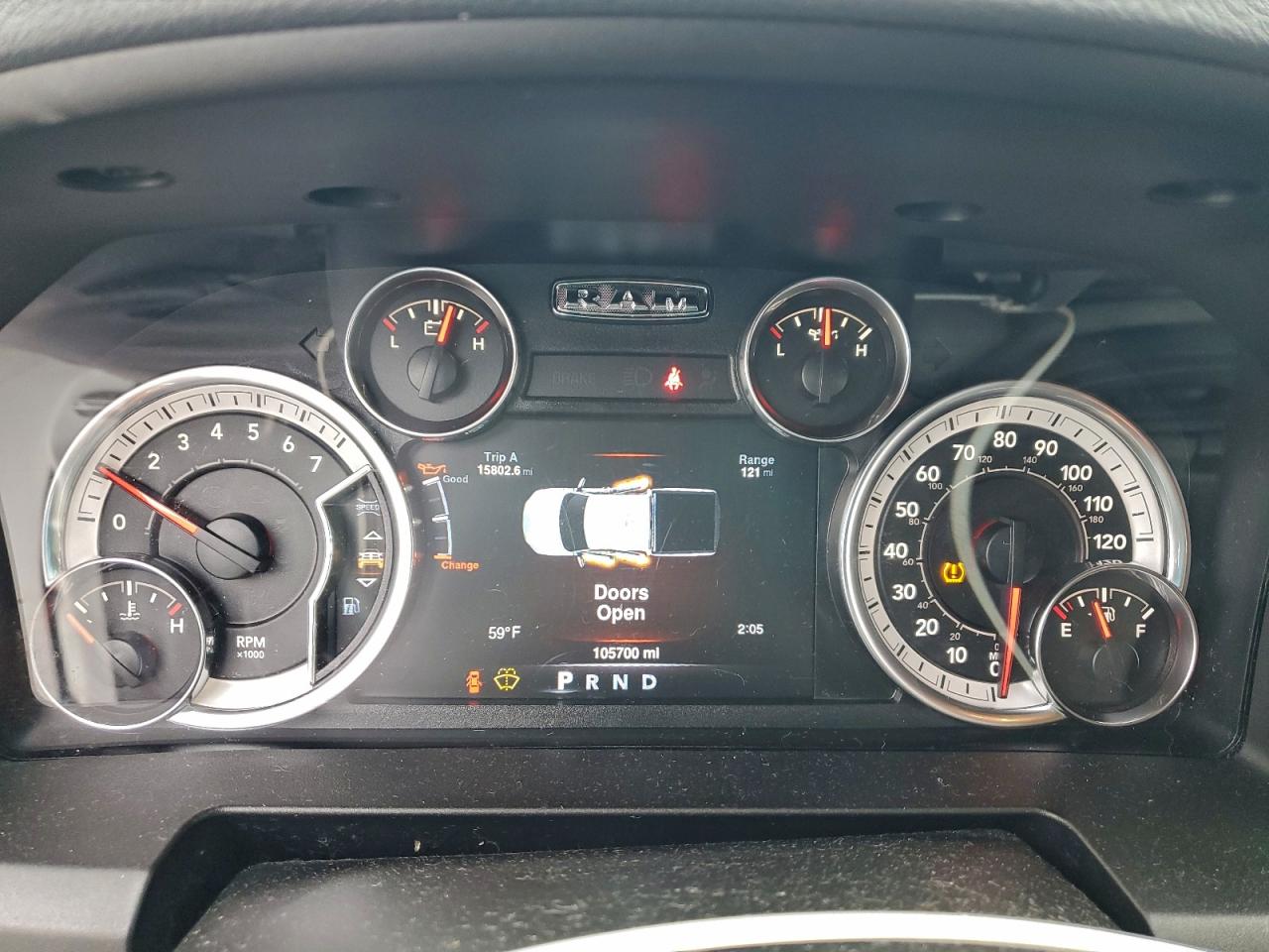 2019 RAM 1500 CLASSIC SLT photo 9