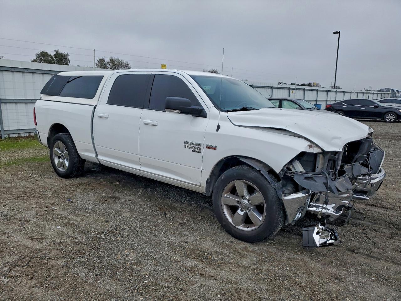 2019 RAM 1500 CLASSIC SLT photo 4