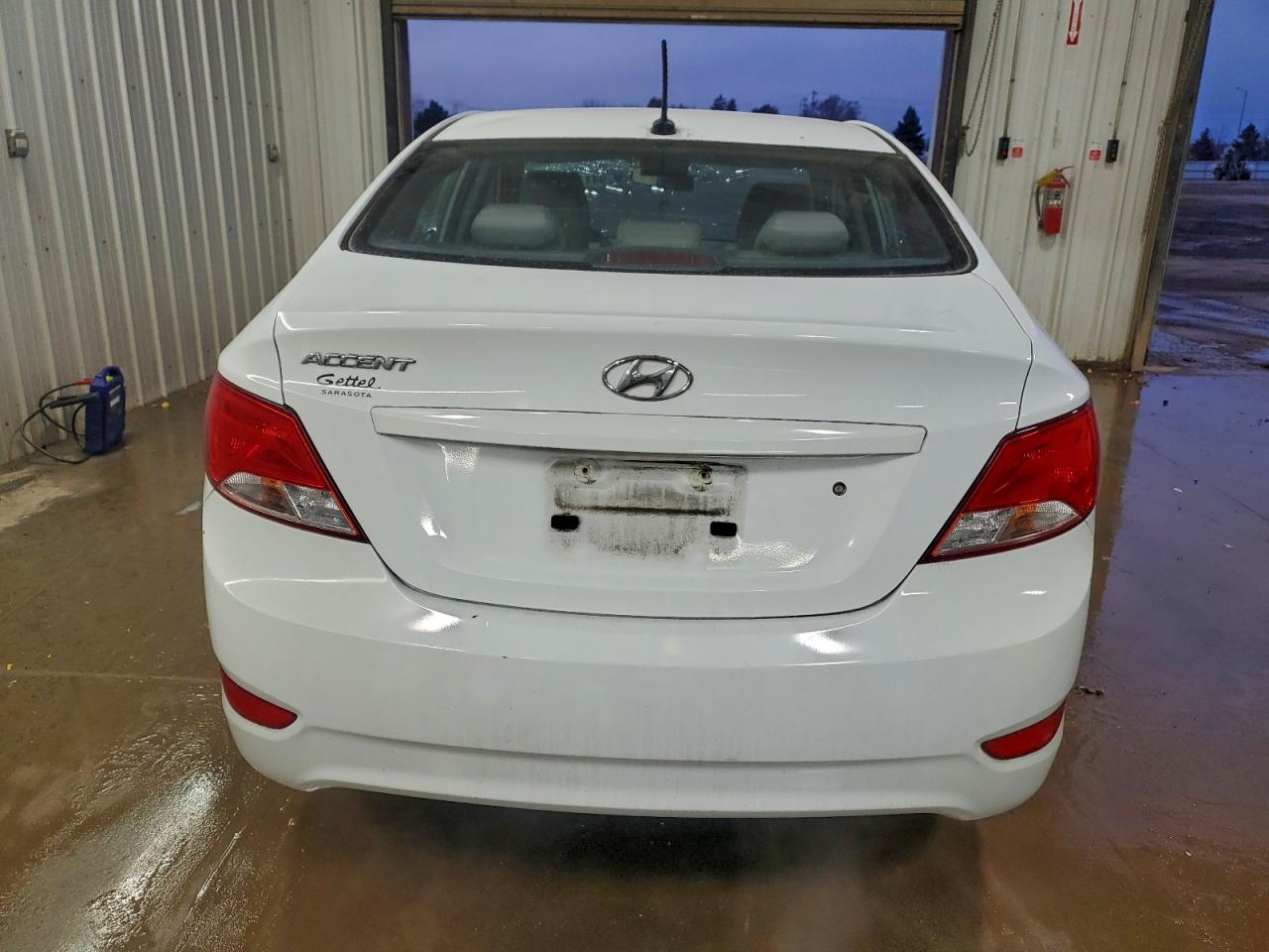 2016 HYUNDAI ACCENT SE photo 6